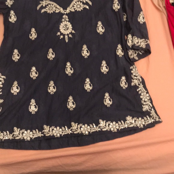 Tunic - Picture 2 of 2